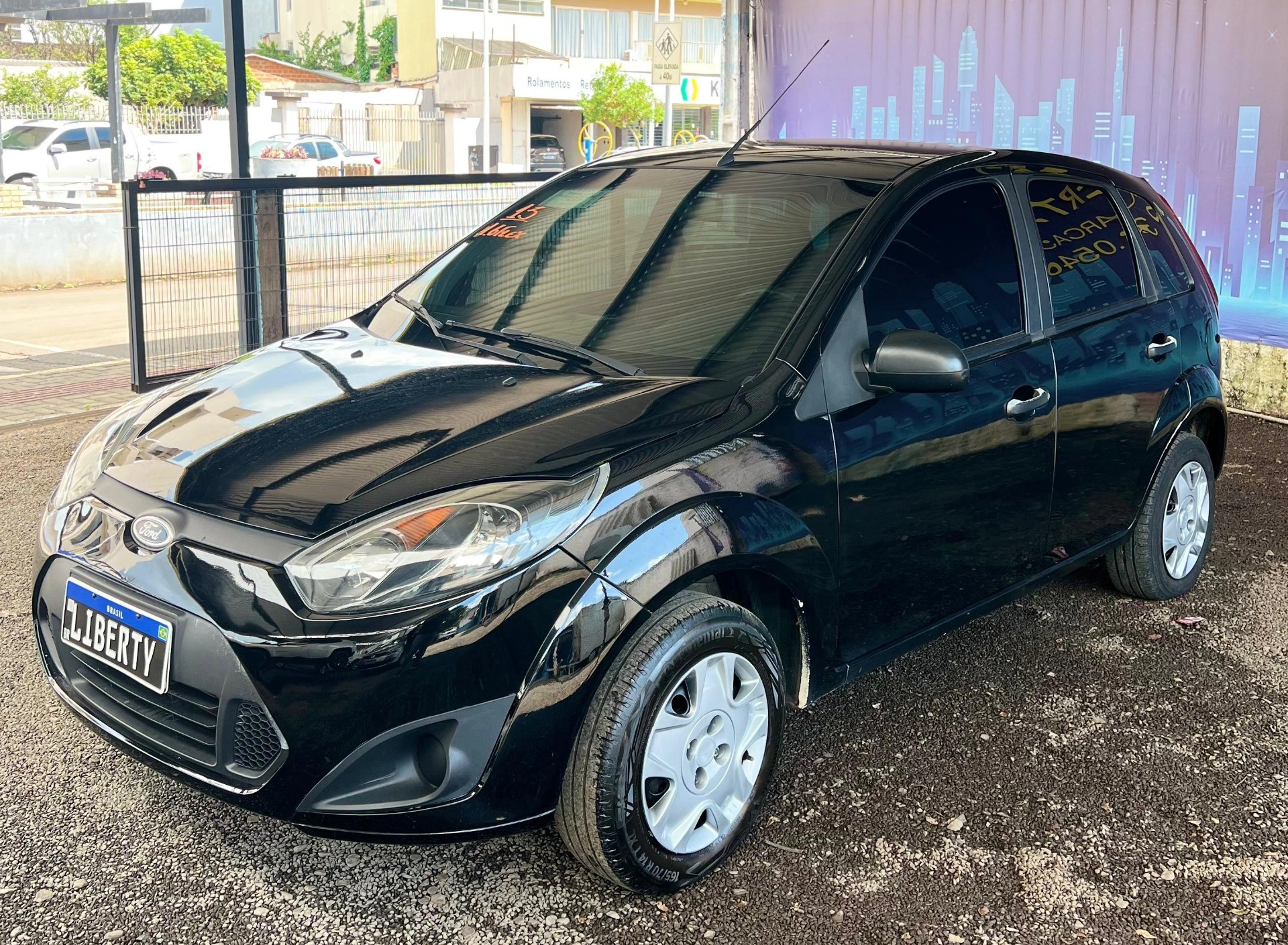 FORD FIESTA – 2012 – Preto